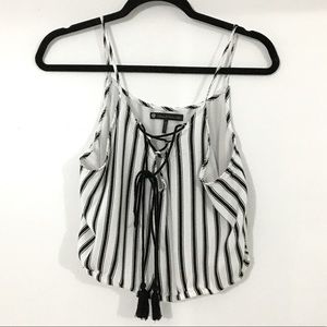 HOUSE OF HARLOW 1960 White and Black Crop
